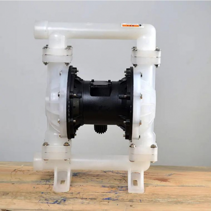 कुशल अपशिष्ट जल तरल पदार्थ हैंडलिंग के लिए इंजीनियर प्लास्टिक वायवीय डायाफ्राम पंप 0